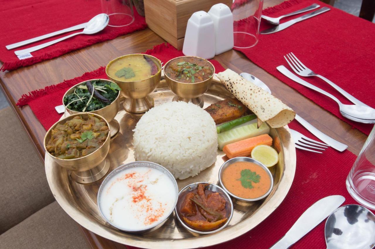 Hotel Portland Pokhara Kültér fotó