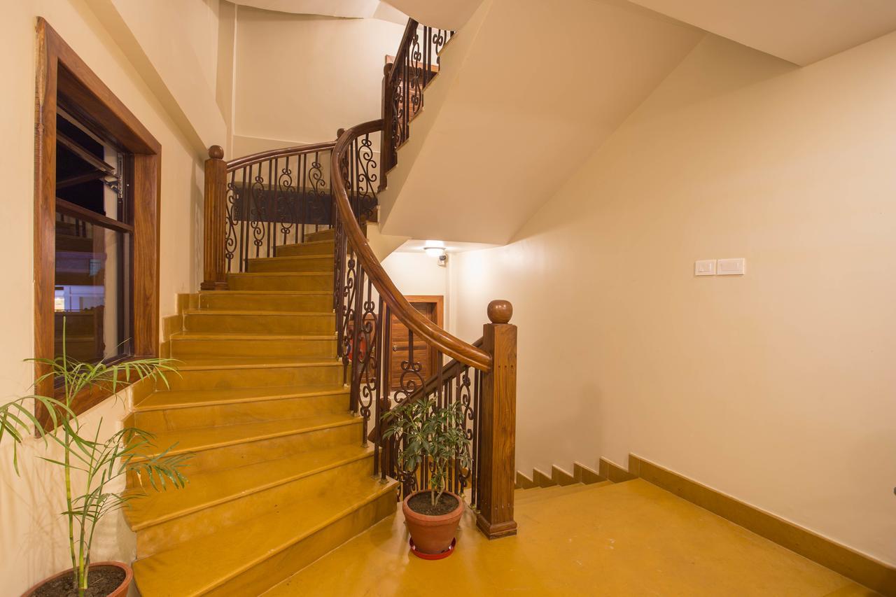 Hotel Portland Pokhara Kültér fotó