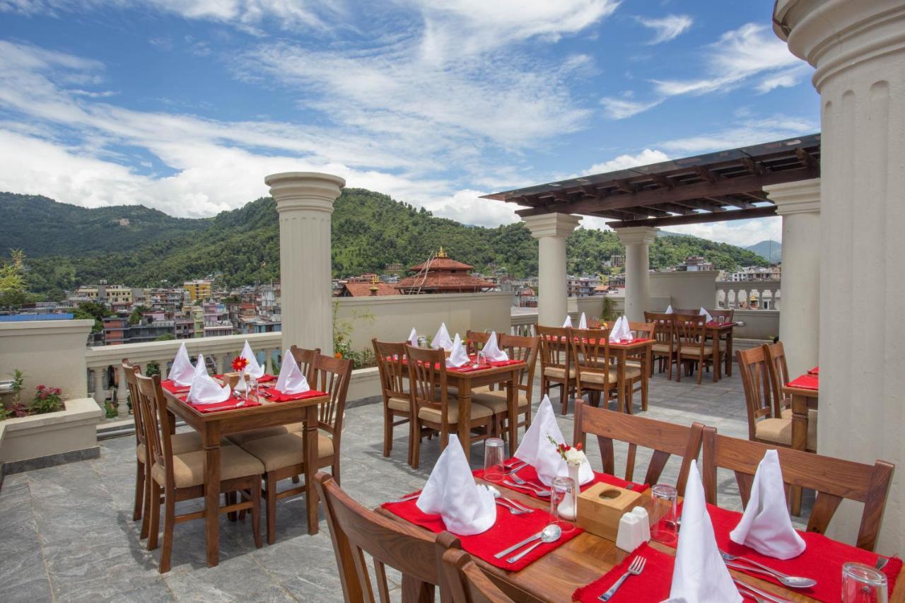 Hotel Portland Pokhara Kültér fotó