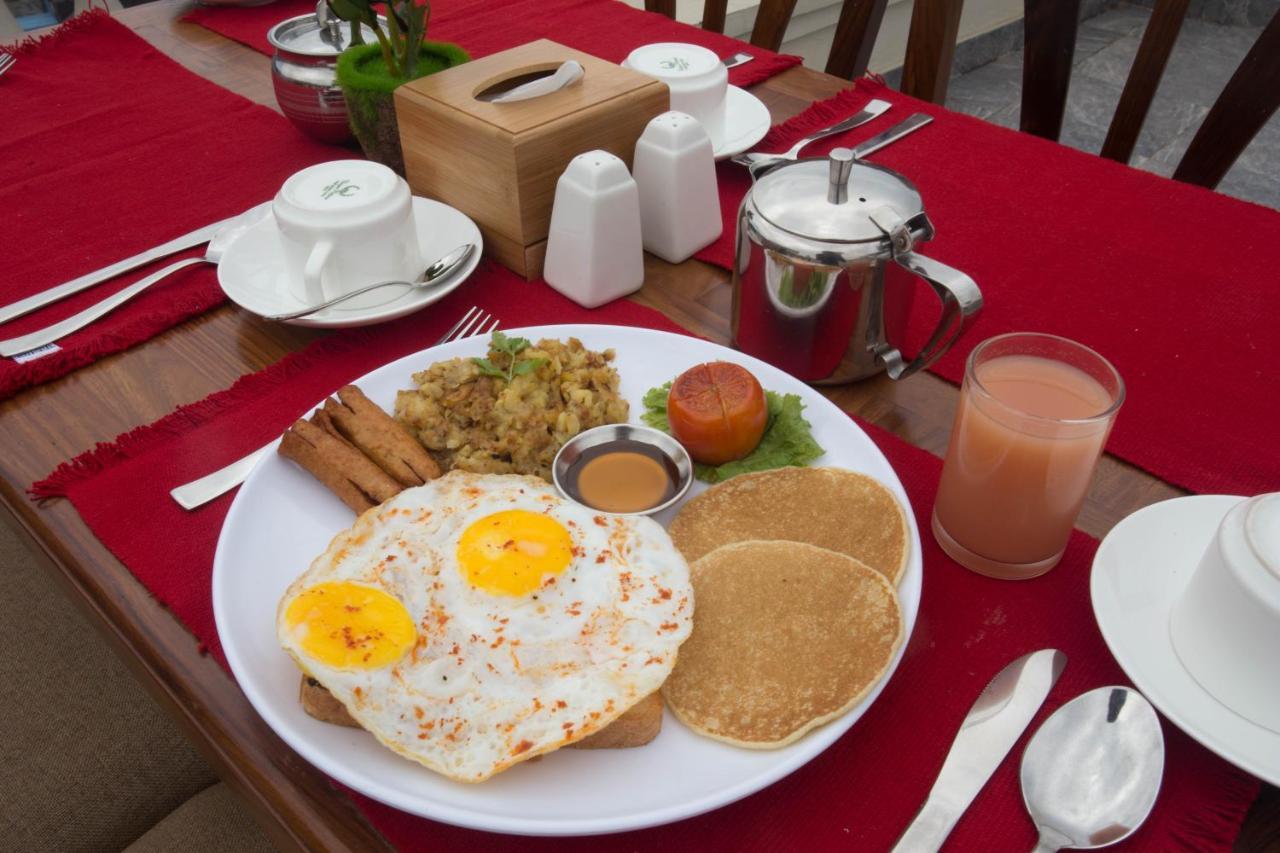 Hotel Portland Pokhara Kültér fotó