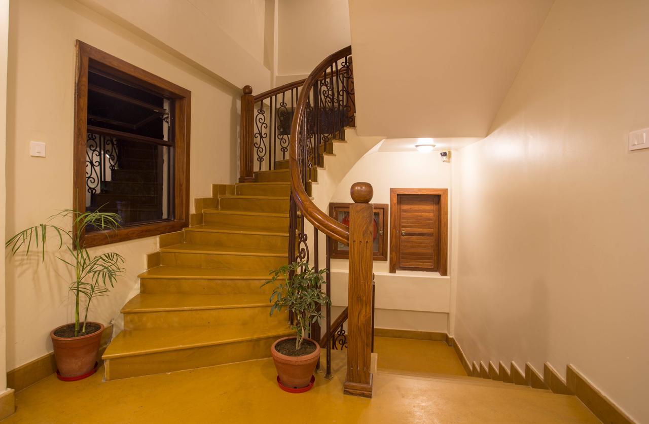 Hotel Portland Pokhara Kültér fotó